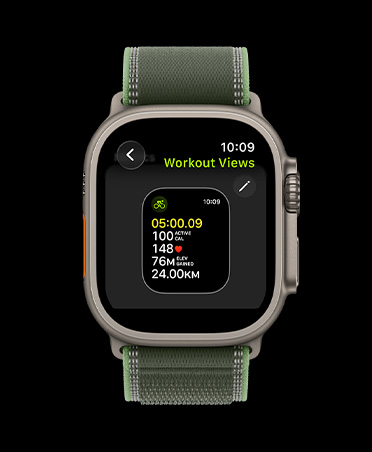 Apple Watch Ultra 3, titanium case, natural colour, edit workout views screen, Trail Loop, green/neon colouxr