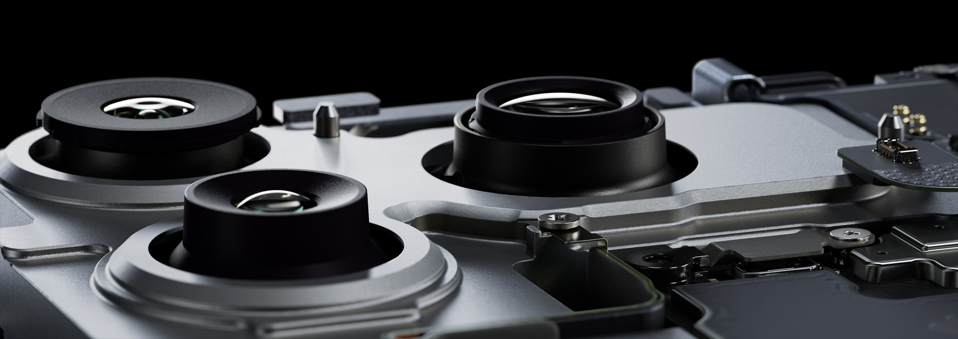 iPhone 17 Pro, vnútro, sústava 48 Mpx kamier Fusion, hlavná 48 Mpx kamera Fusion, 48 Mpx utraširokouhlá kamera Fusion, 48 Mpx teleobjektív Fusion